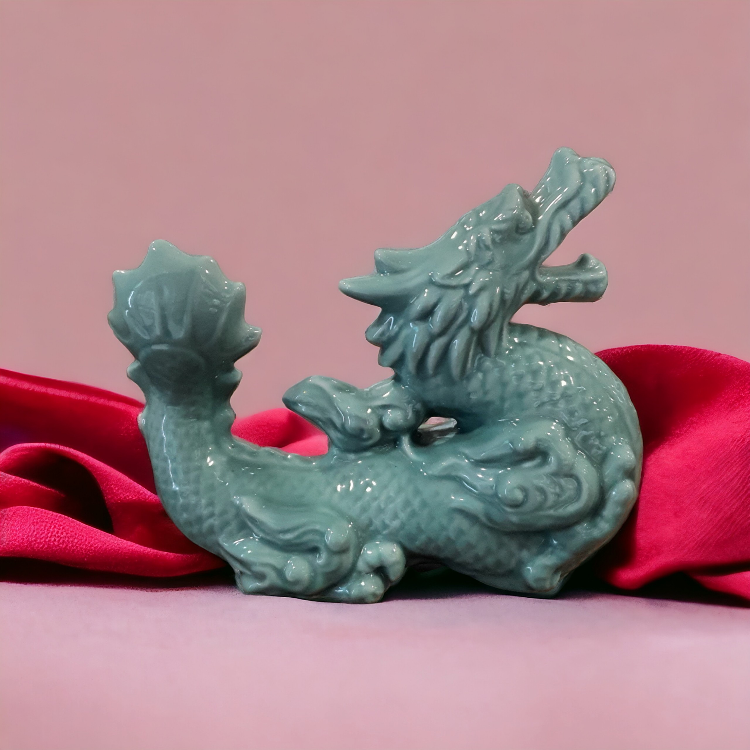 Rồng celadon (men xanh ngọc) Hàn Quốc