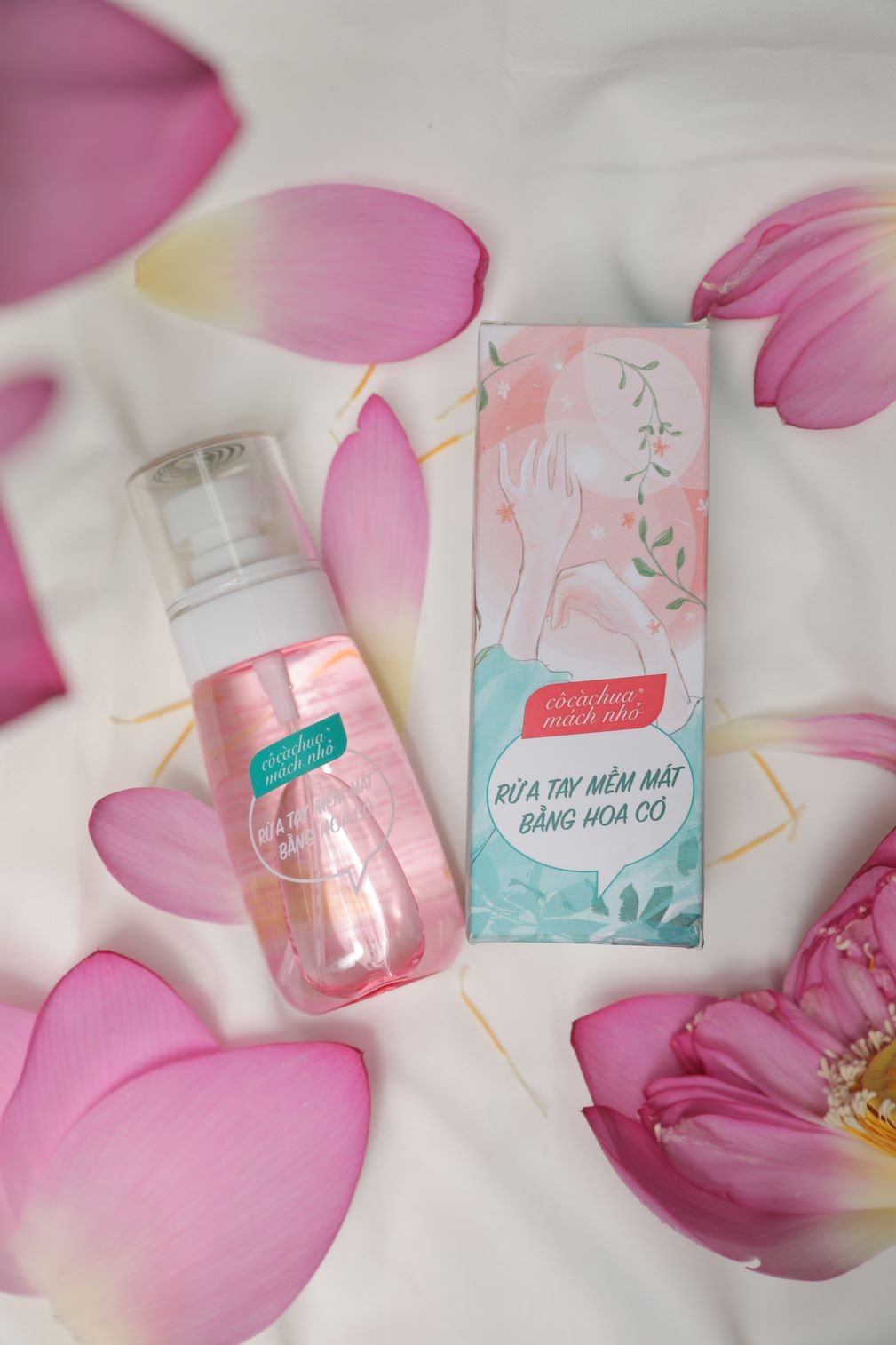 Cô Cà Chua - rửa tay mềm mát bằng hoa cỏ 90ml