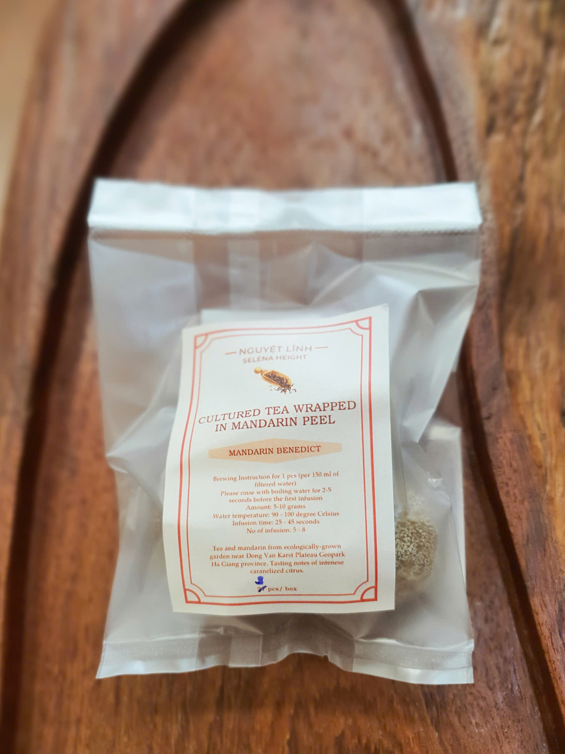Hộp trà quà tặng (Hồng trà, Bạch Trà, Búp tím lên men, Phổ nhĩ Quýt) - Tea gift box of 4 tea (white tea, black tea, fermented tea)