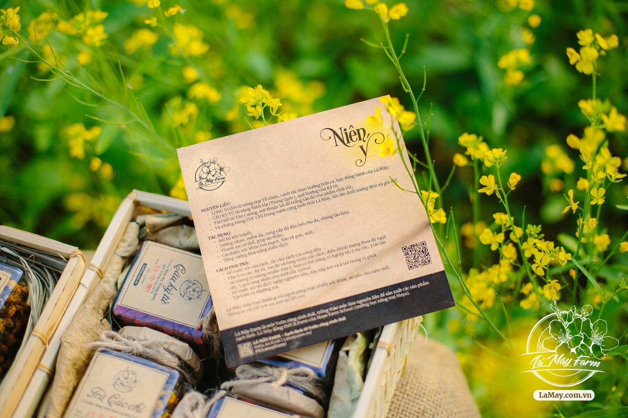 Set trà Niên Ý - hộp tre đan - Lá Mây Farm