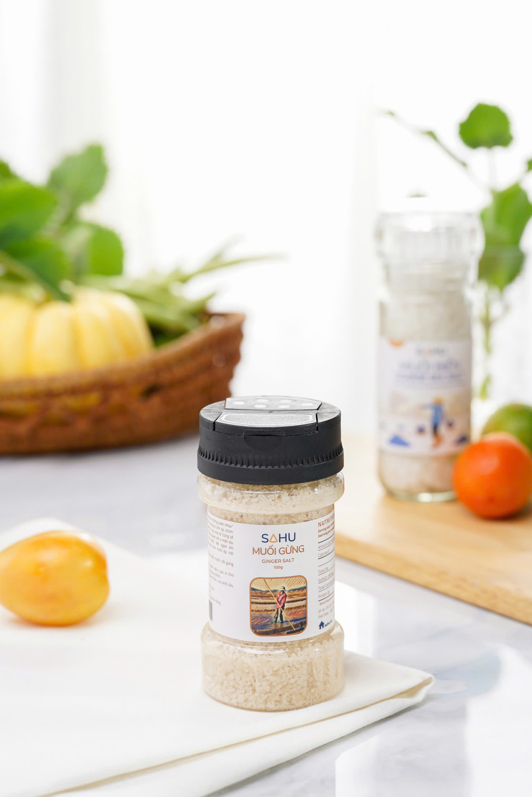 Muối biển Sahu premium - loại nhỏ (muối tiêu, muối ớt, muối ruốc, hoa muối, muối tre)