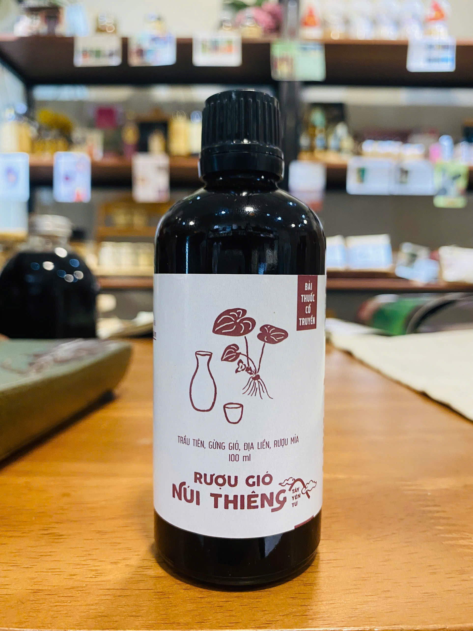 RƯỢU GIÓ NÚI THIÊNG VIETHERB