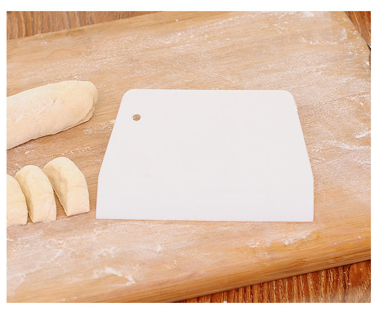 Dụng cụ cắt bột đa năng bằng nhựa tiện lợi làm bánh, chia bột, nạo bột nhà bếp chuyên dụng A1216