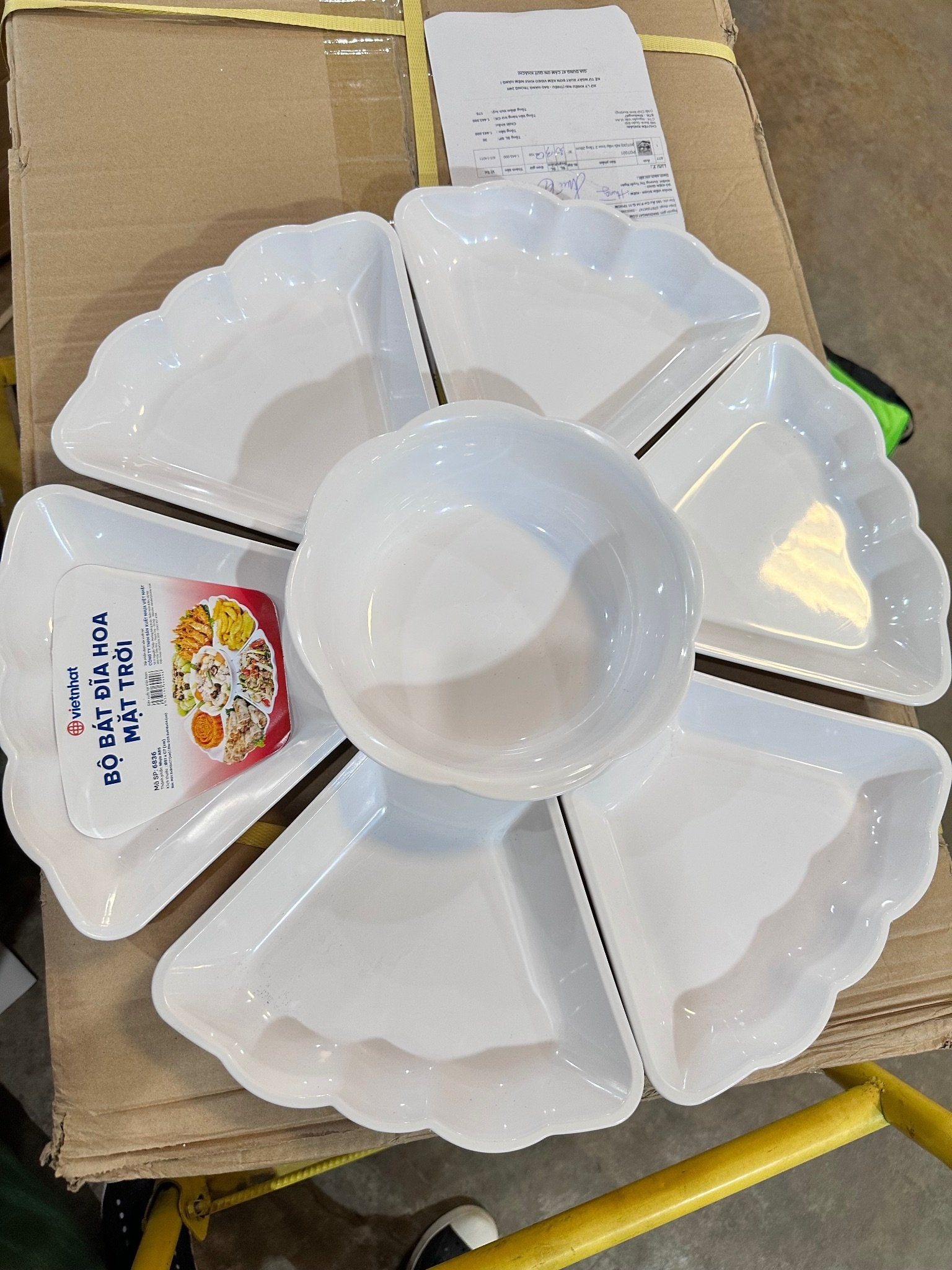 Bộ Bát Đĩa Hoa Mặt Trời Cao Cấp Nhựa Việt Nhật (6811/6836) A0912