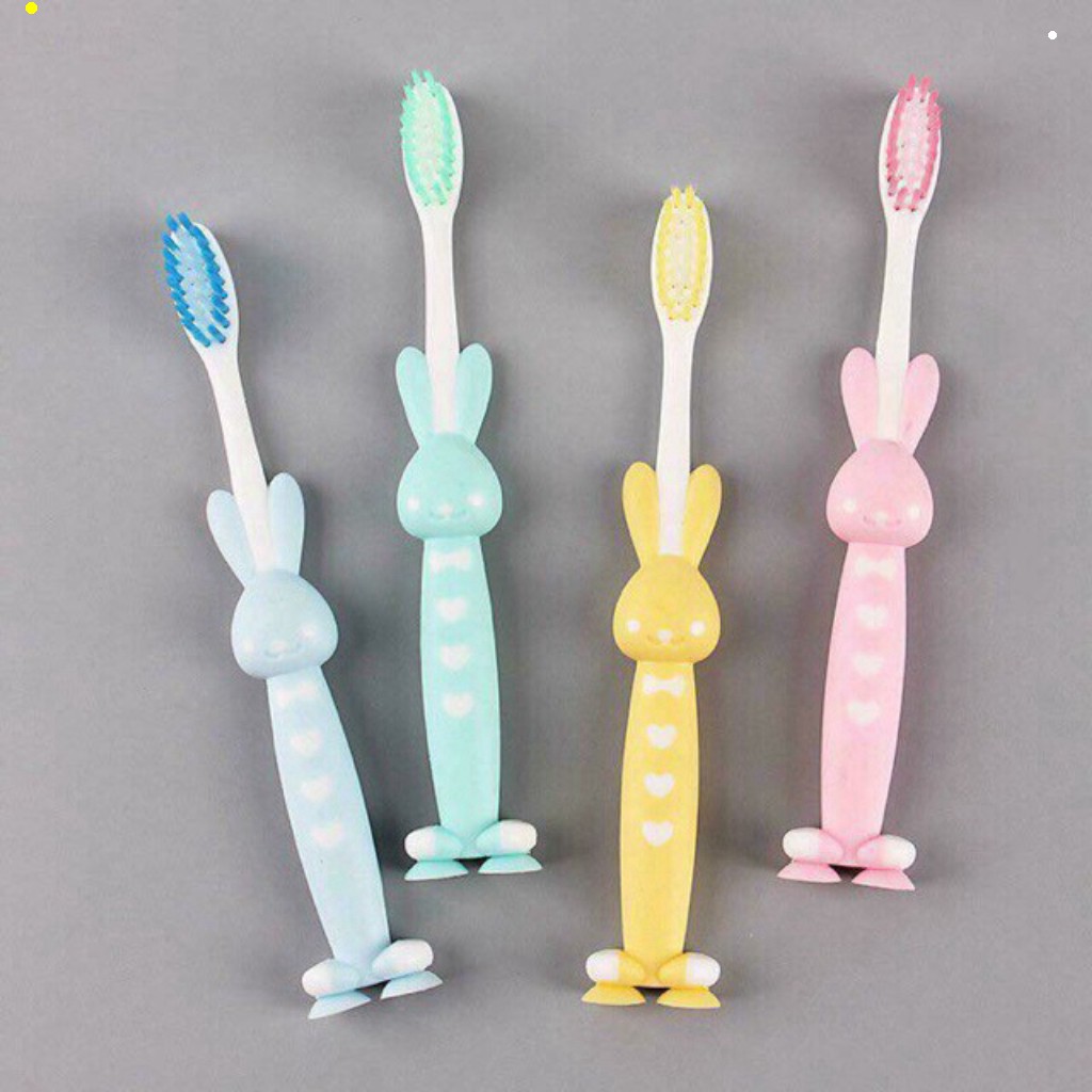 Sét 4 Bàn Chải Đánh Răng Hình Thú Cho Bé Cái Siêu Mềm Kèm Túi Zip A3632