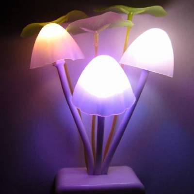 Đèn Ngủ Cảm Ứng Hình Nấm Tự Động Bật Tắt A1051
