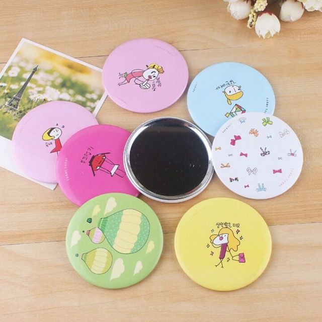 Gương Mini Hàn Quốc Trang Điểm 7CM Nhỏ Gọn A1052