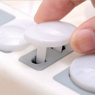 Nút Bịt Ổ Cắm Điện Chống Giật An Toàn Cho Bé Yêu A247