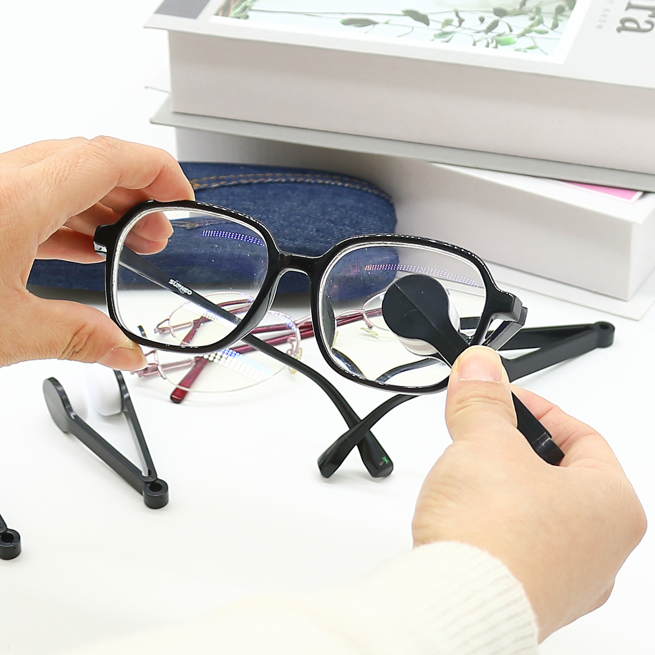 Khăn lau kính cầm tay không làm hỏng ống kính đa năng sáng tạo, khăn lau kính không để lại dấu vết L0712