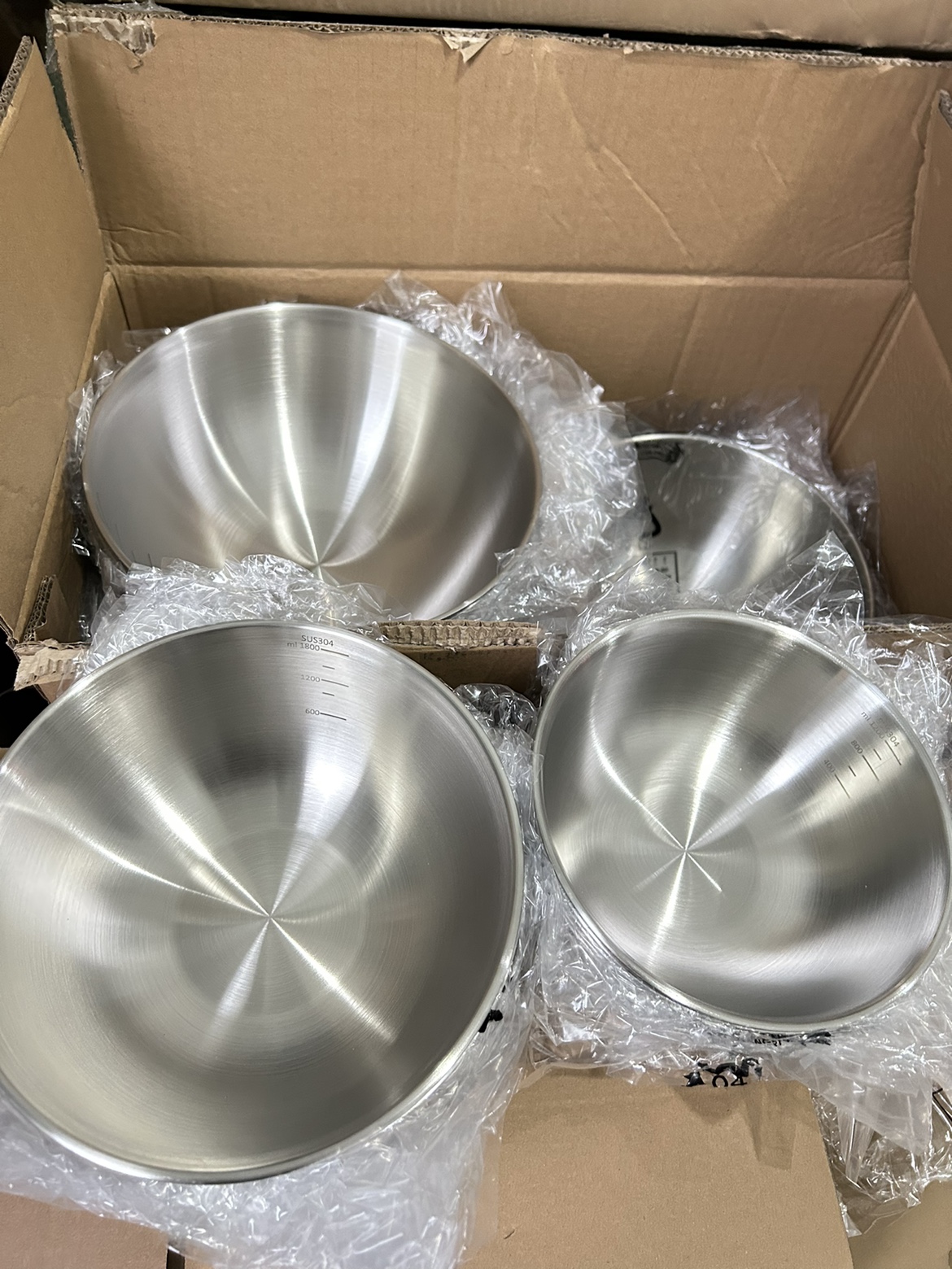 Set 3 Bát Âu Trộn Bột, Thau Trộn Salad Inox 304 Dày Dặn Có Vạch Chia Dung Tích Cao Cấp A2261