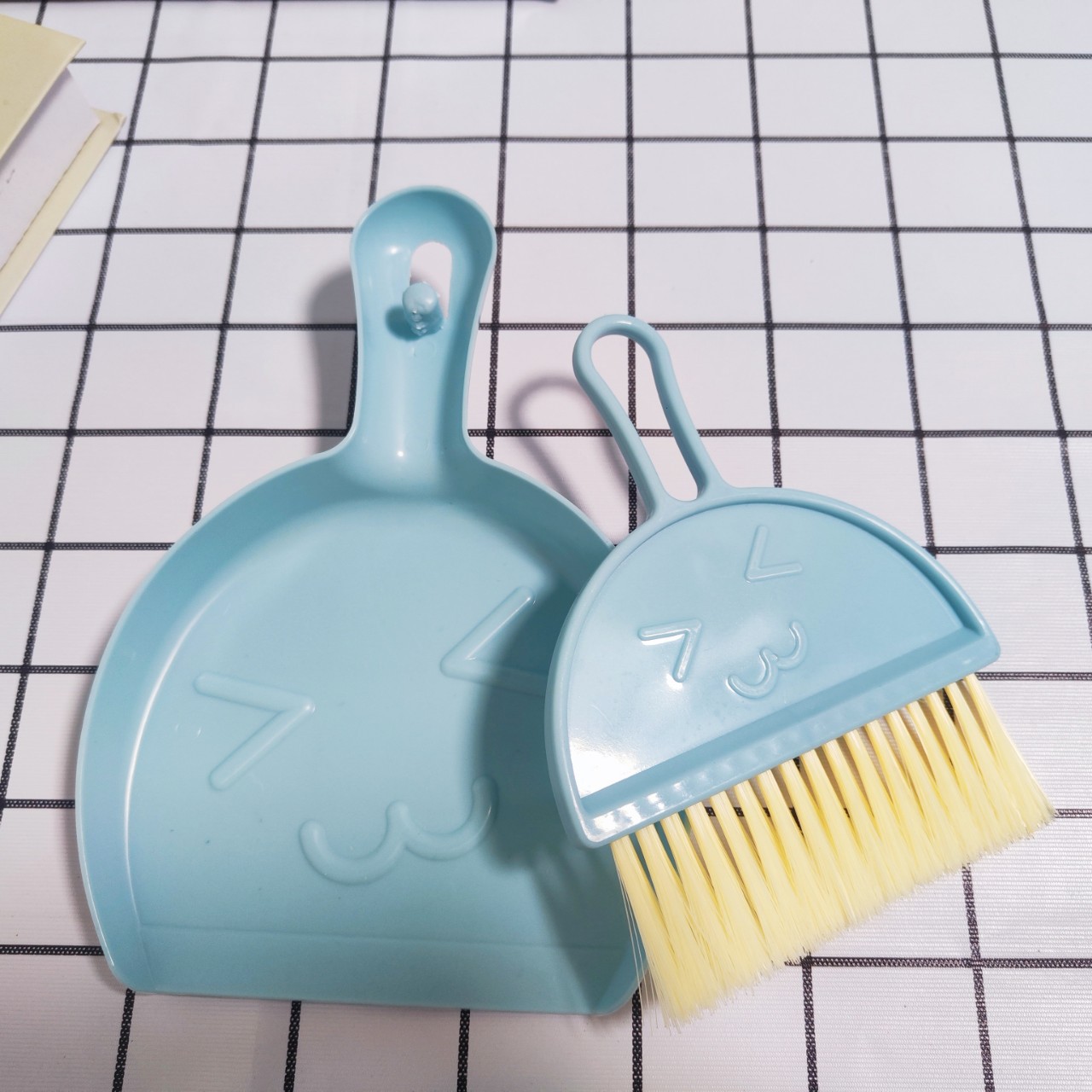 Bộ chổi và hót rác mini để bàn, bộ ki hốt rác chổi vệ sinh bàn phím máy tính ô tô, vệ sinh phòng khách sofa L1342