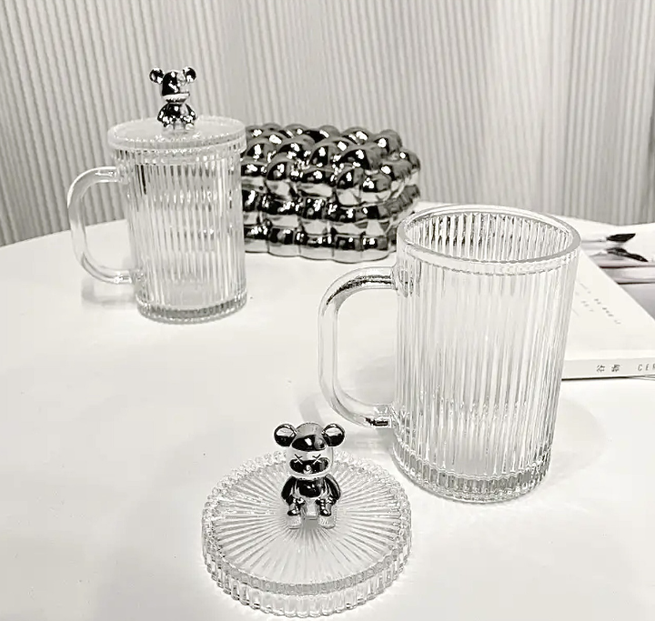 Ly Uống Nước Thủy Tinh Nắp Gấu Kèm Ống Hút Sang Trọng A2841