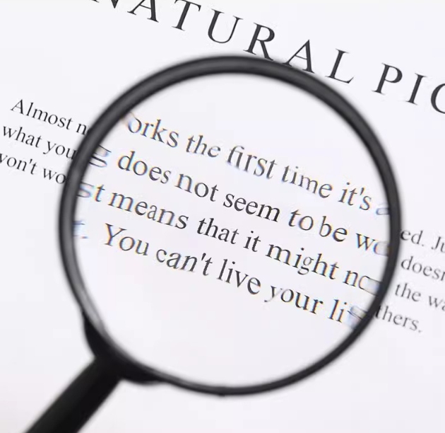 Kính lúp cầm tay cho người già đọc sách kính lúp nhựa cho học sinh kính lúp cầm tay đọc báo L0214