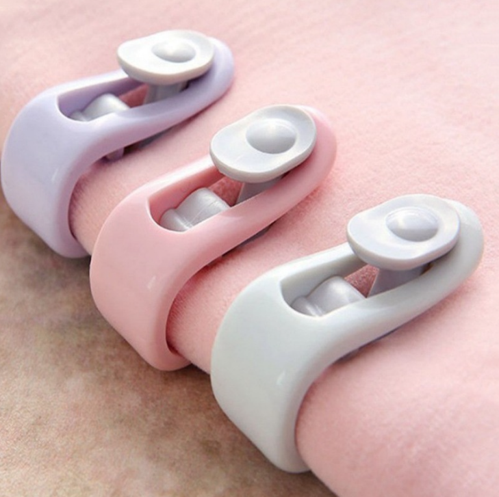 Kẹp khóa cố định chăn ga nệm trải giường chống trượt, Gài chăn ga gối nệm chống đá cho bé L0432