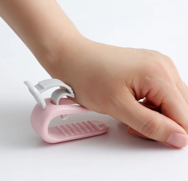 Kẹp khóa cố định chăn ga nệm trải giường chống trượt, Gài chăn ga gối nệm chống đá cho bé L0432