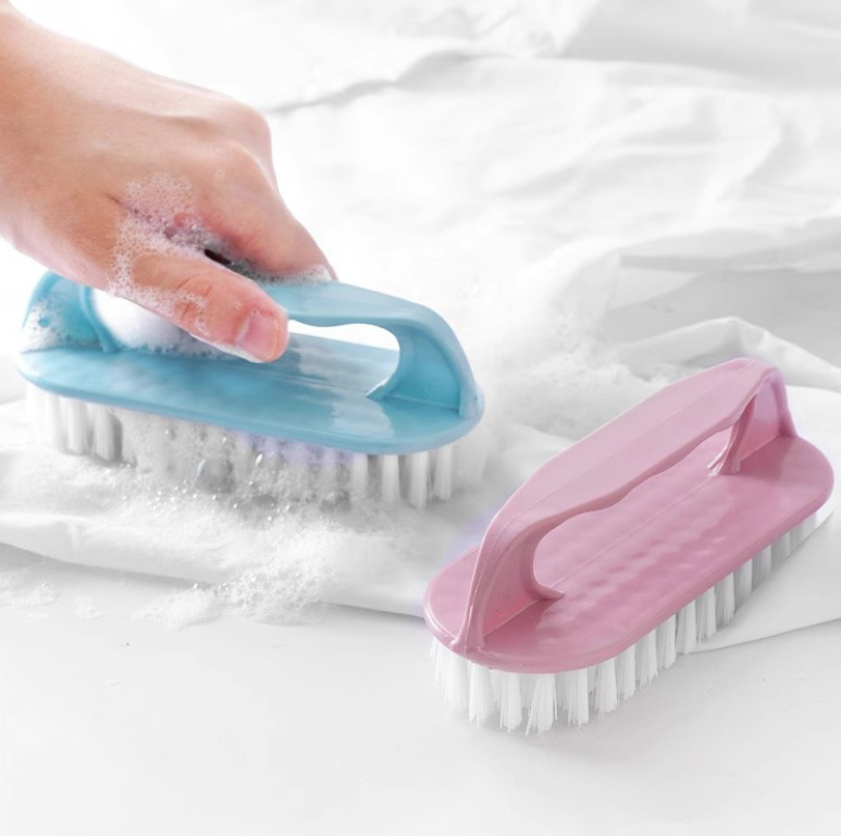 Bàn chải giặt đồ vệ sinh bàn chải chà giày chà quần áo mềm bằng nhựa có tay cầm L0652