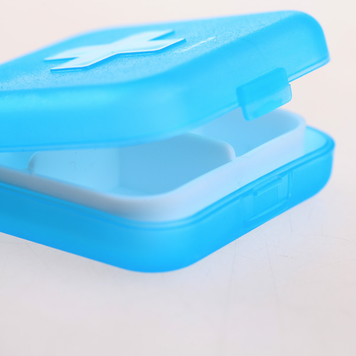 Hộp đựng thuốc 4 ngăn 4 liều bỏ túi  du lịch hình chữ thập bốn ô vuông hộp đựng thuốc mini di động L0731