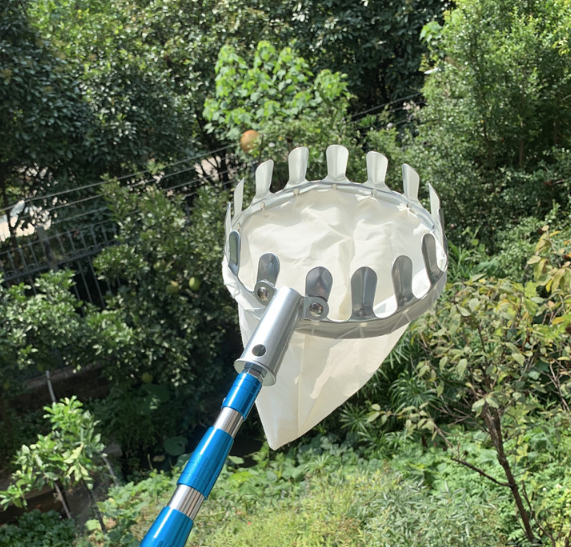 Vợt hái trái cây trên cao bằng thép không gỉ có túi đựng vải hứng không rơi rụng hư hỏng L0751