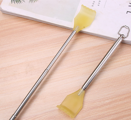 Dụng cụ cào lưng bằng thép không gỉ có thể thu vào bốn đoạn để mát xa cho người già A1057