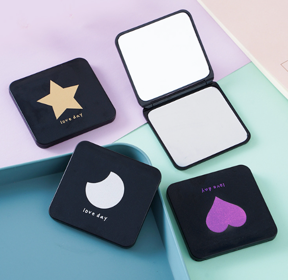 Gương vuông trang điểm mini cầm tay, gương trang điểm công chúa cầm tay có thể gập lại A1213