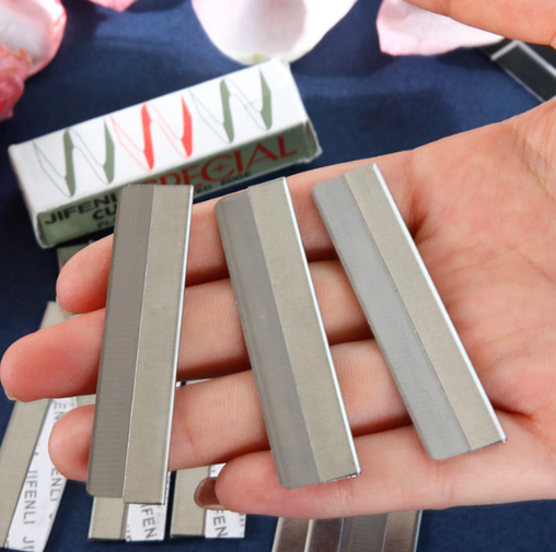 Hộp 10 lưỡi dao cạo lông mày lưỡi cắt tỉa lông mày dành cho nữ trang điểm cá nhân A1215