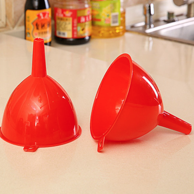 Phễu Nhựa Rót Chất Lỏng Mini Đa Năng – Phễu Rót Dầu Ăn, Phụ Gia, Nước, Phễu Lọc Nhà Bếp A1622