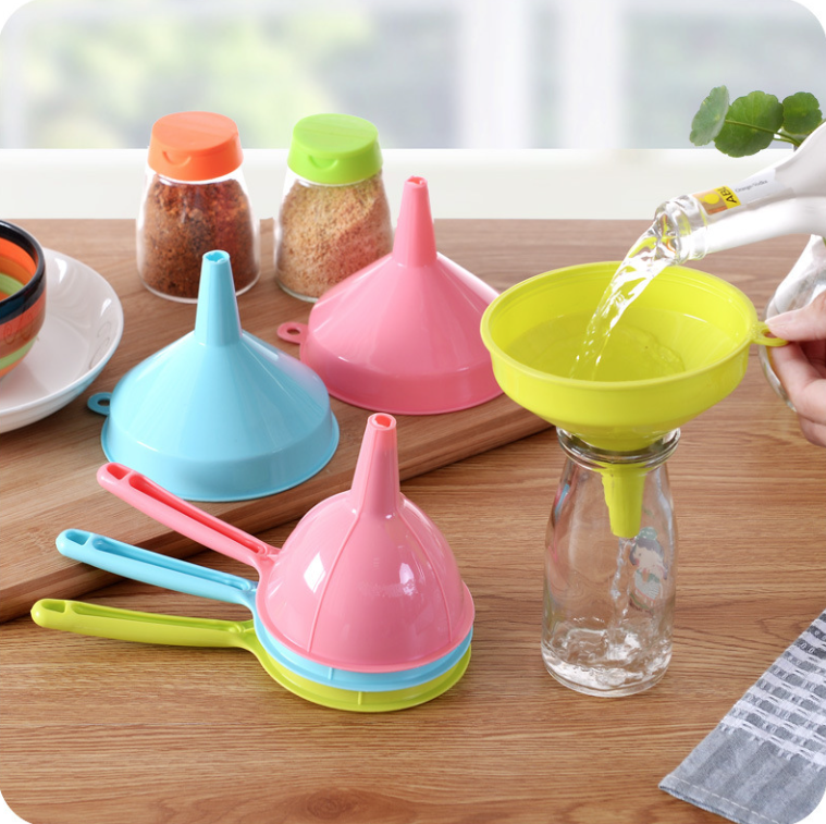 Phễu Nhựa Rót Chất Lỏng Mini Đa Năng – Phễu Rót Dầu Ăn, Phụ Gia, Nước, Phễu Lọc Nhà Bếp A1622