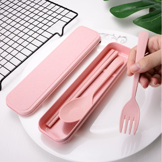 Bộ Muỗng Đũa Nĩa Nhựa Kèm Hộp Tiện mang theo du lịch hoặc sử dụng cho văn phòng mang cơm đi làm A1713