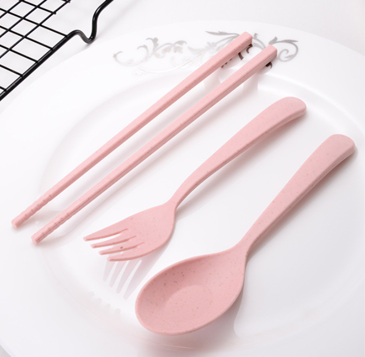 Bộ Muỗng Đũa Nĩa Nhựa Kèm Hộp Tiện mang theo du lịch hoặc sử dụng cho văn phòng mang cơm đi làm A1713