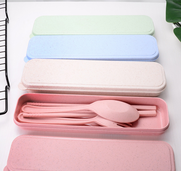 Bộ Muỗng Đũa Nĩa Nhựa Kèm Hộp Tiện mang theo du lịch hoặc sử dụng cho văn phòng mang cơm đi làm A1713