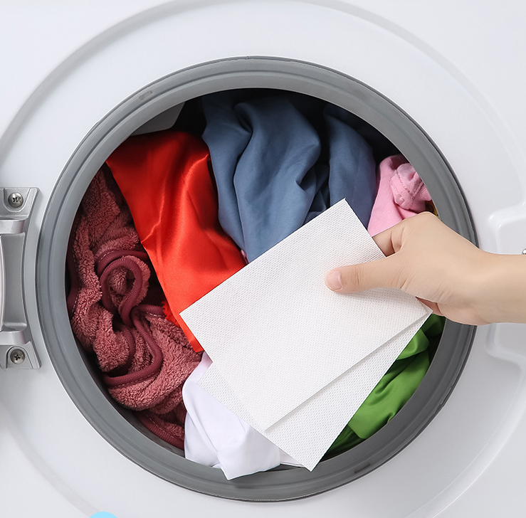 Bịch 50 miếng giấy thấm màu giặt quần áo hỗn hợp ngăn ố màu, giấy giặt ngăn quần áo bị nhiễm màu L1443