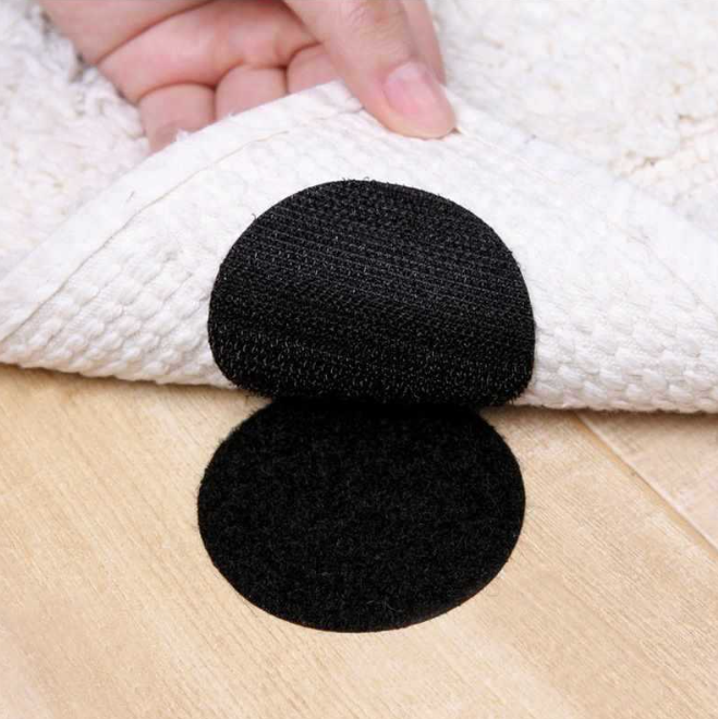 Bộ 5 miếng dán cố định thảm trải giường, khăn trải bàn, ghế sofa, keo dán không để lại dấu vết, chống trượt L1532