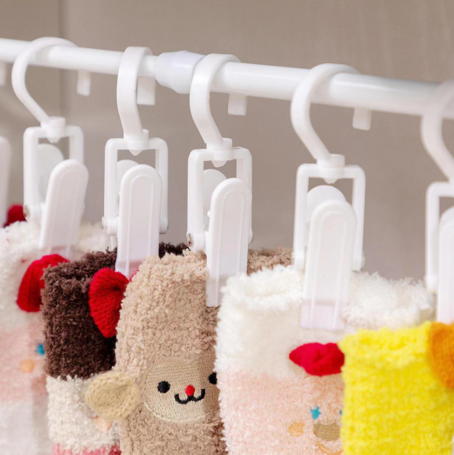 Kẹp nhựa kẹp tất vớ tã lót treo đồ áo khoác, kẹp rèm xoay, kẹp trưng bày, móc xoay, kẹp cà vạt chéo L1634