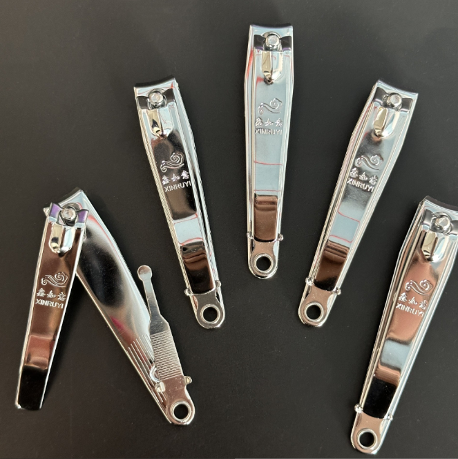 Kềm cắt móng tay Xinruyi  in họa tiết lớn 7,5cm Dụng cụ bấm móng tay lớn A1144