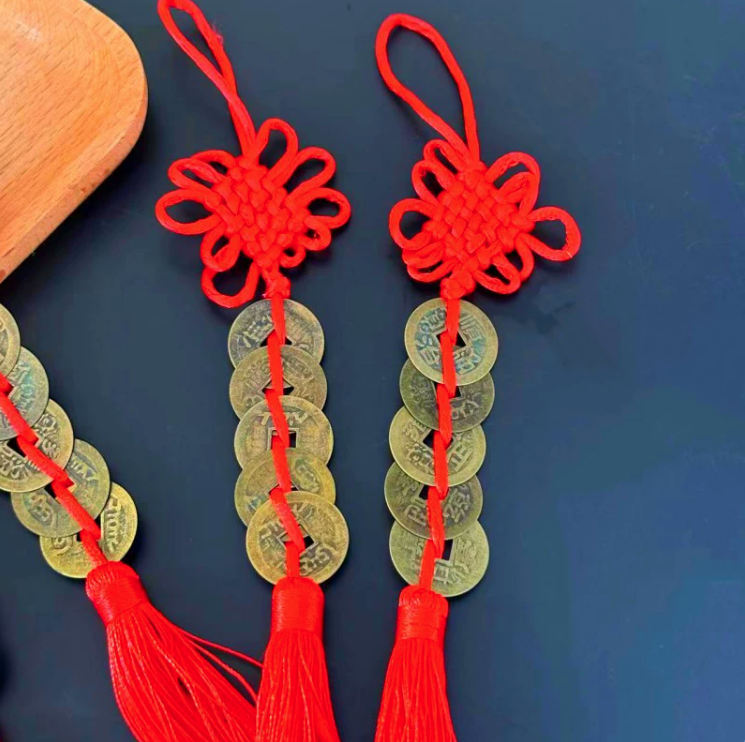 Mặt dây chuyền năm đồng xu thắt nút Trung Quốc thu hút tài lộc, Đồng Xu Phong Thủy A1634