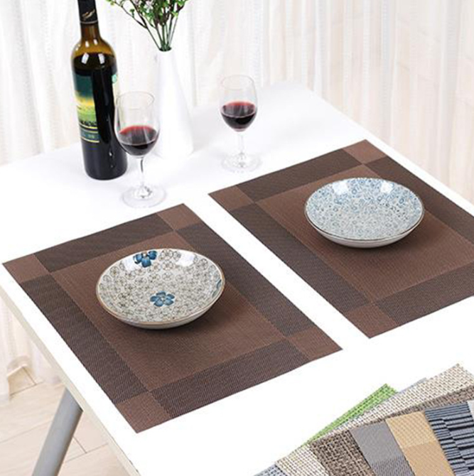 TẤM LÓT BÀN PHONG CÁCH CHÂU ÂU T0732