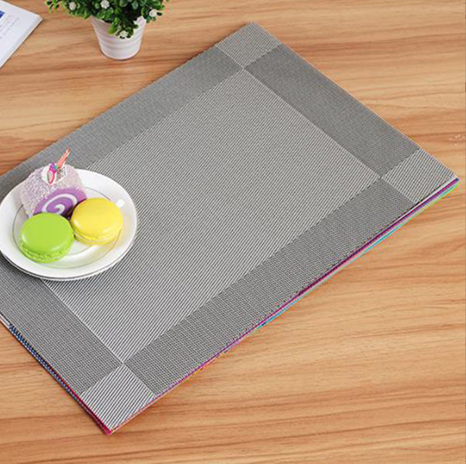 TẤM LÓT BÀN PHONG CÁCH CHÂU ÂU T0732