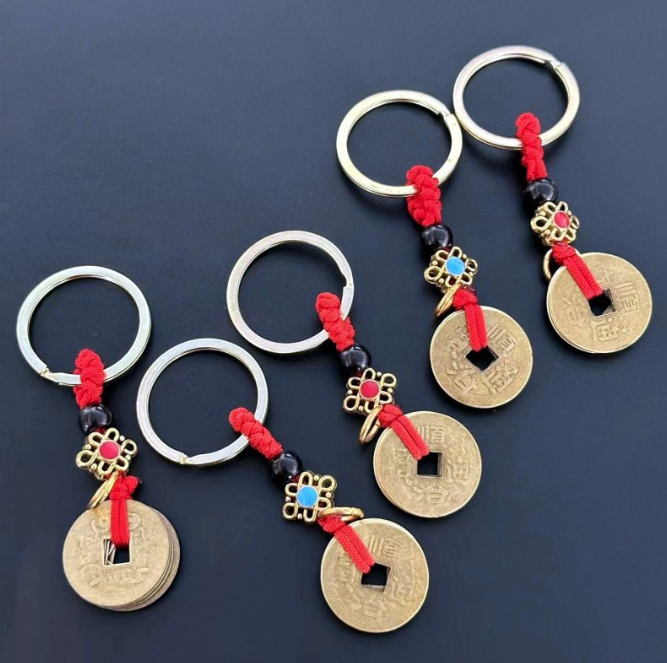 Móc khóa 5 đồng xu móc khóa Dây thừng thắt nút đỏ hình ngũ hoàng đế A4832