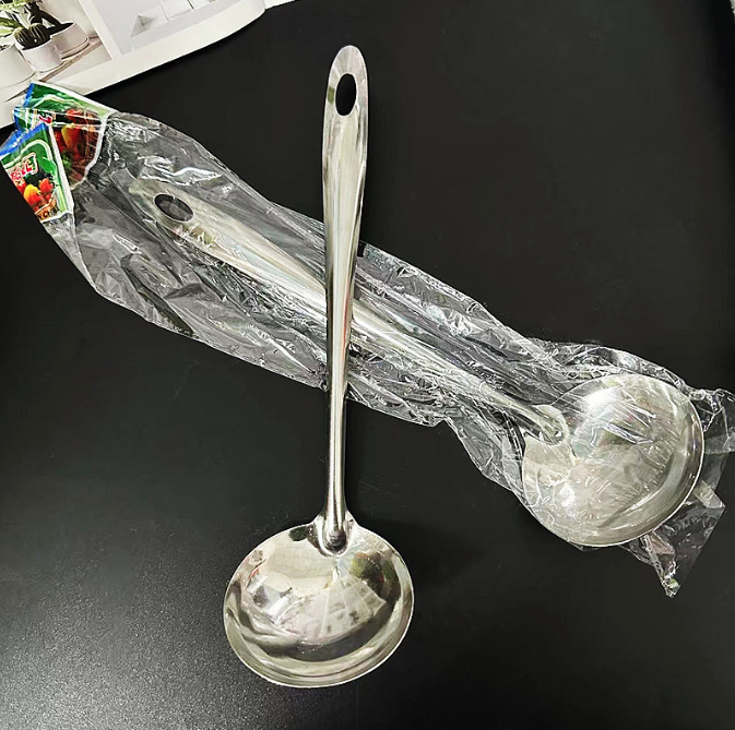 Muôi múc canh bằng thép không gỉ, dùng để múc canh và cháo, thìa cán dài L1911