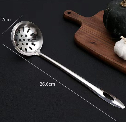 Muôi múc canh bằng thép không gỉ, dùng để múc canh và cháo, thìa cán dài L1911