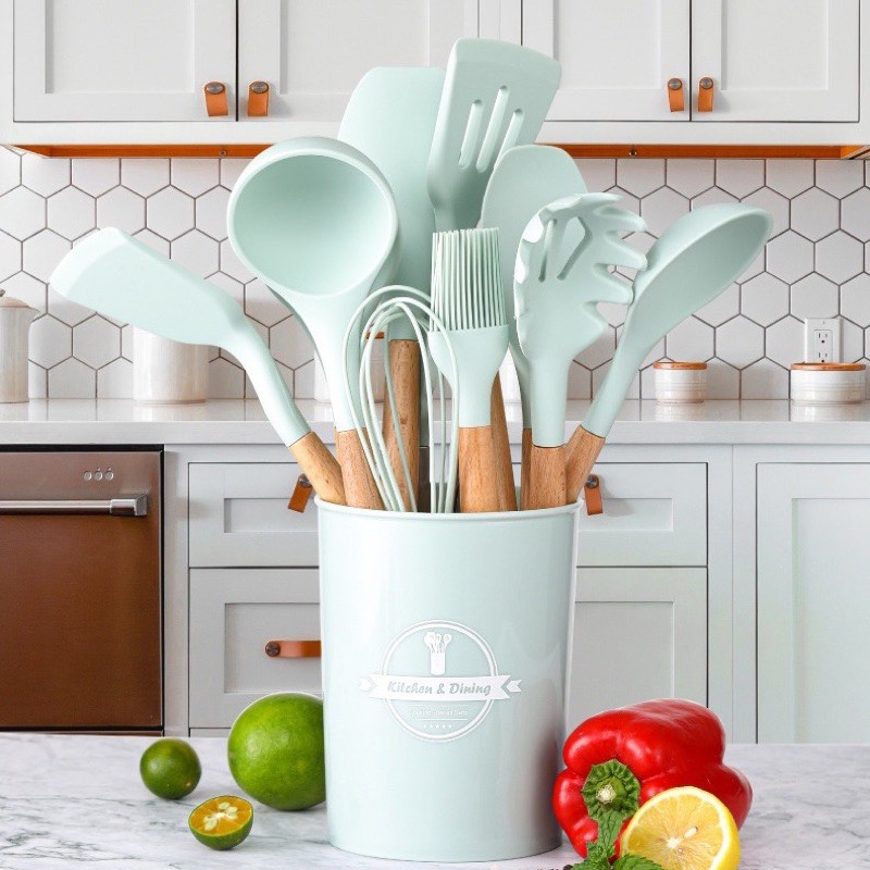 Bộ 12 Dụng Cụ Nấu Ăn Silicone 12 Món Cán Gỗ Kitchen Set Cao Cấp, Chịu Nhiệt, An Toàn, Chống Dính A5031