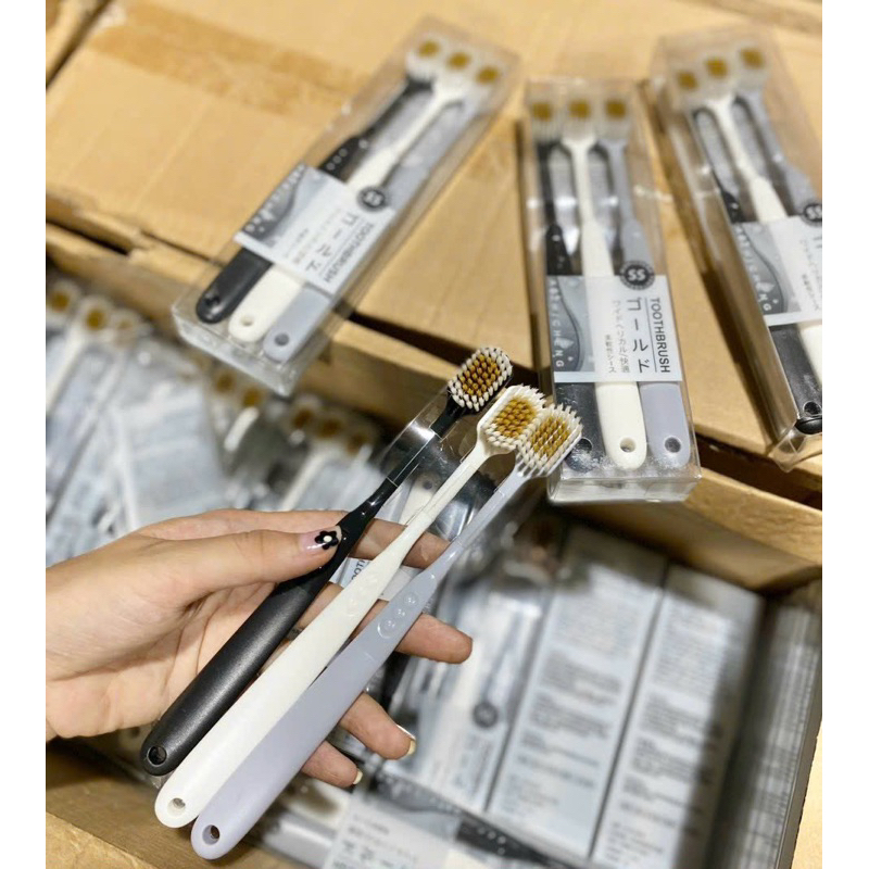 Vỉ 3 Bàn Chải Đánh Răng Xuất Nhật Lông Mềm A2253