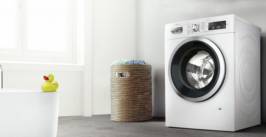 Tốc độ quay vắt ảnh hưởng thế nào đến giặt quần áo trên máy giặt?