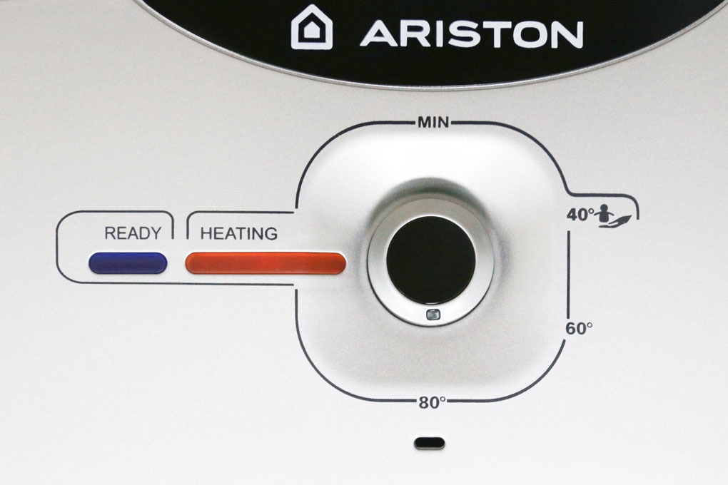 Bình nóng lạnh Ariston AN2 30 LUX 2.5 FE chính hãng giá tốt