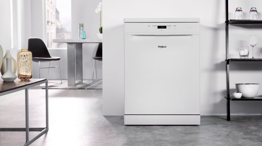 Máy rửa bát độc lập Whirlpool 14 bộ WFC 3C26P 2022 giá rẻ