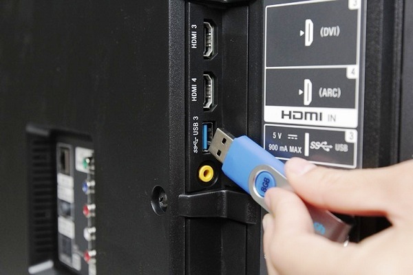 Nên mua Tivi hãng nào tốt nhất và bền nhất 2022