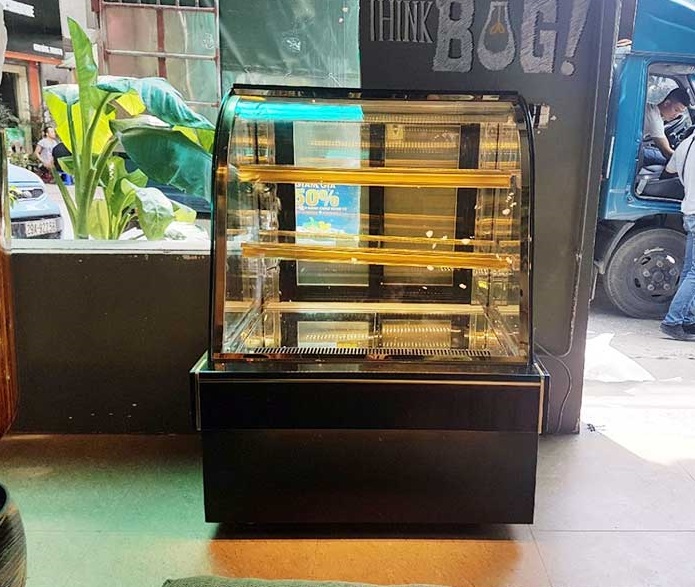 Tủ trưng bày bánh kính cong cho quán cafe DH-900 giá rẻ