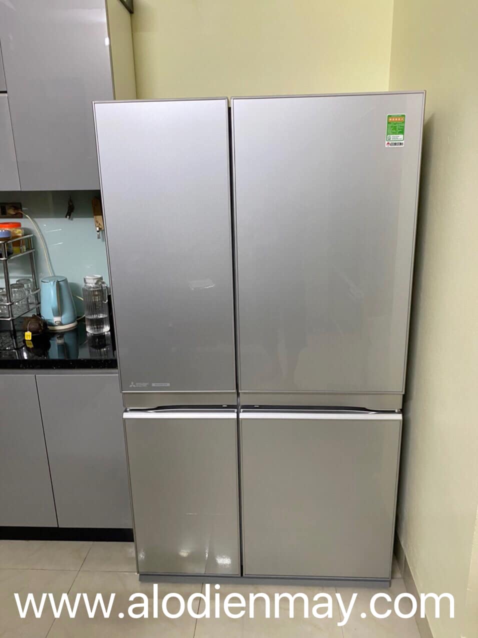 Tủ lạnh Mitsubishi 610 lít MR-LA72ER model 2022 giá rẻ