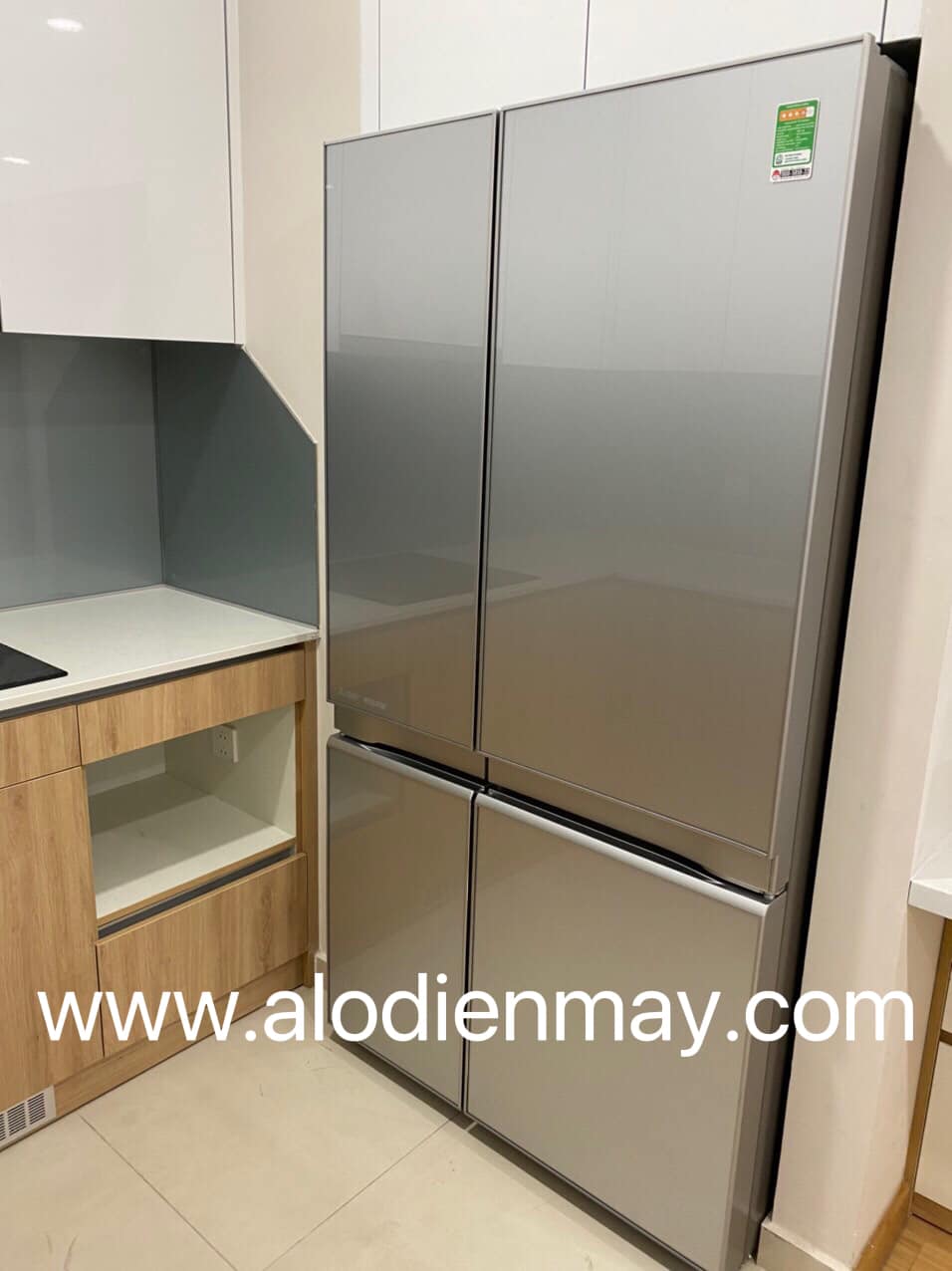 Tủ lạnh Mitsubishi 635L MR-LA78ER model 2022 4 cánh chính hãng giá rẻ