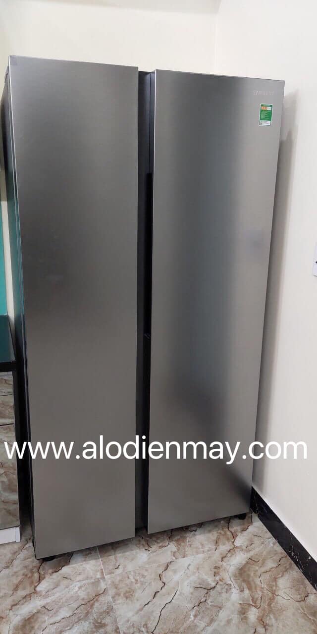 Tủ lạnh Samsung Side By Side 2 cánh inverter 647 lít RS62R5001M9/SV chính hãng